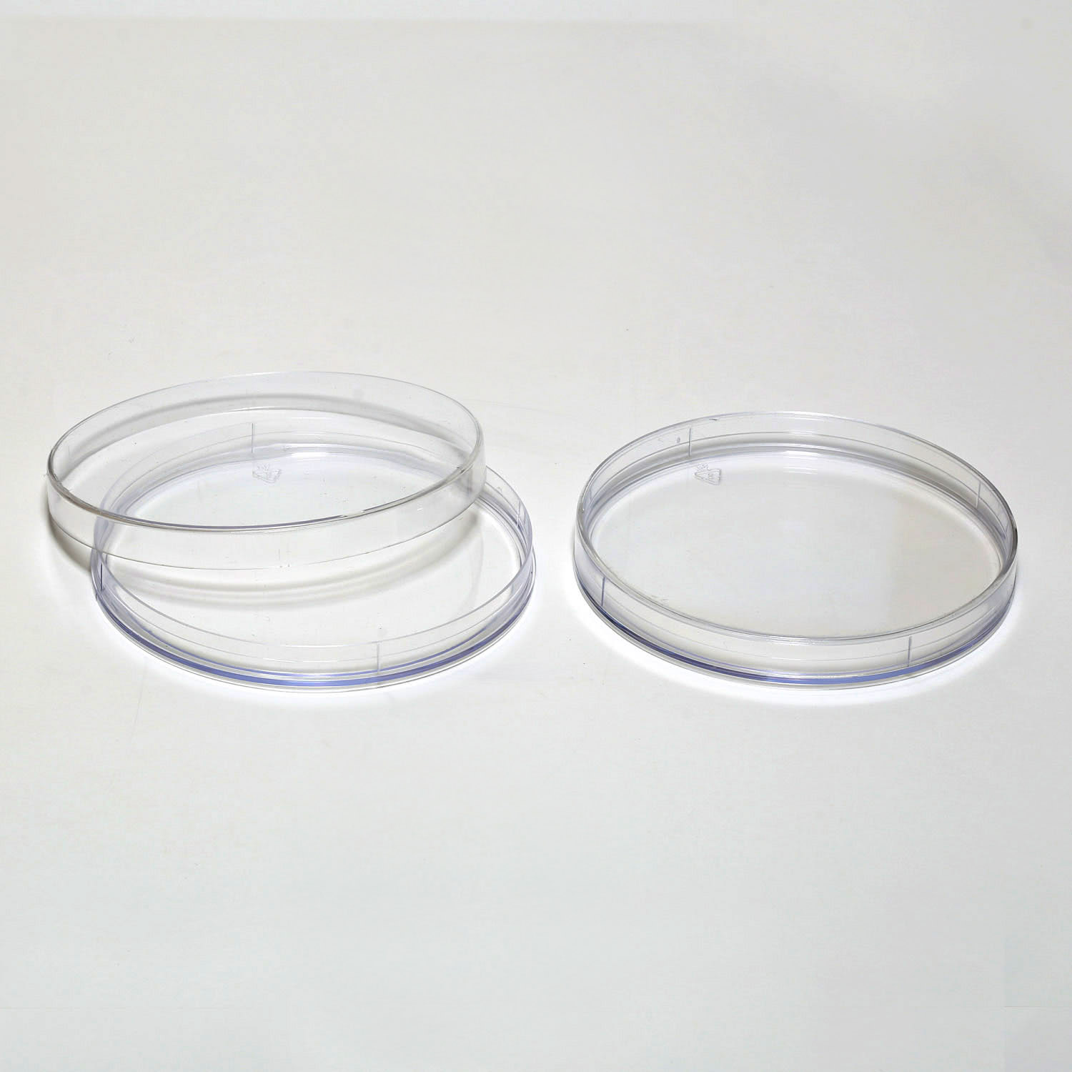 G3959E Runde Polystyrol-Dosen, klar