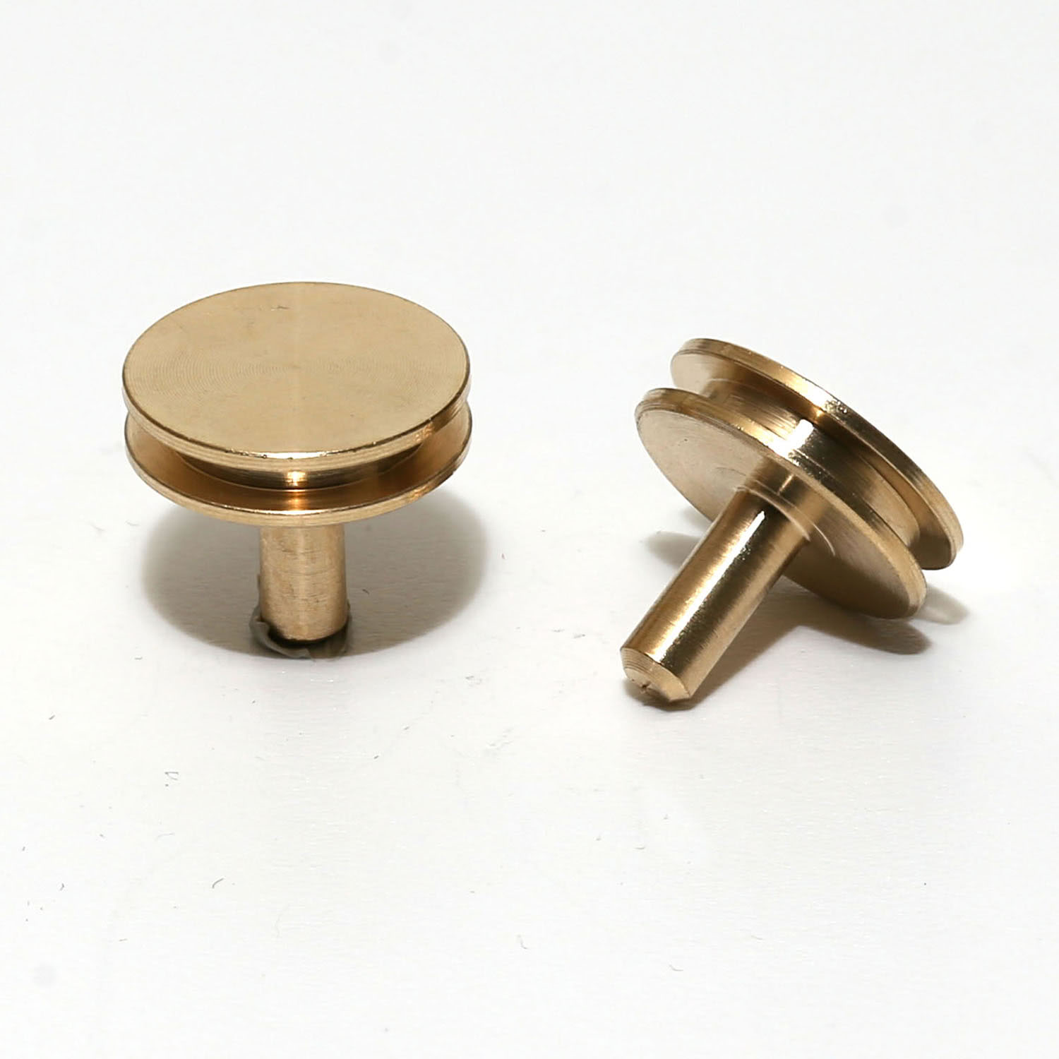 G301B_1 Stiftprobenteller aus Messing für Zeiss, Ø 12,5 mm, Stiftlänge 8 mm