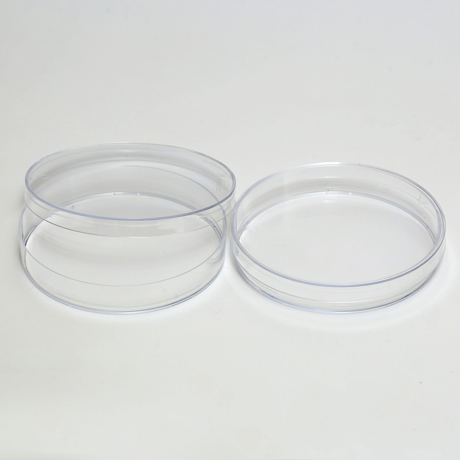 G3650A_1 Petrischalen aus Kunststoff