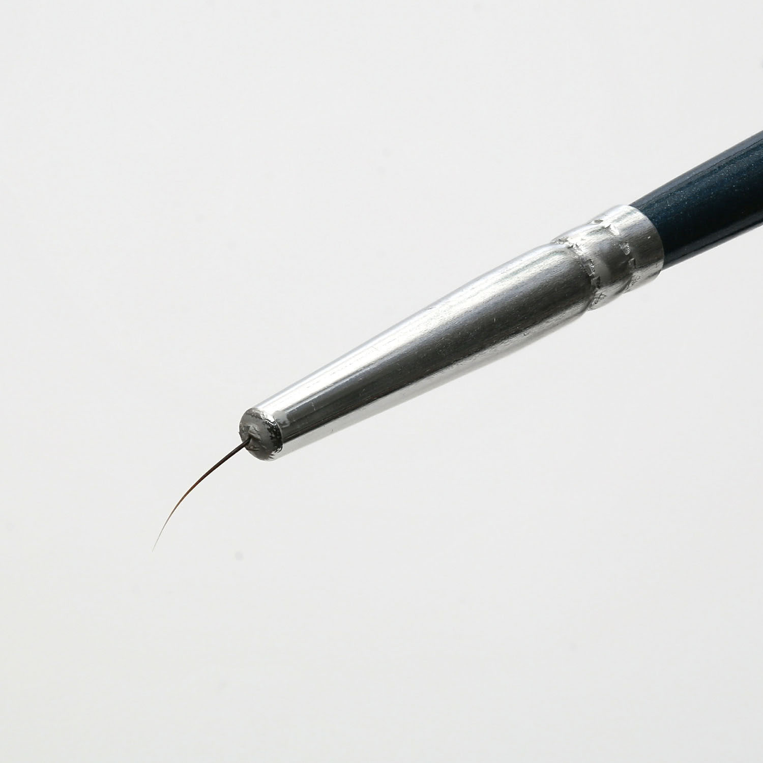 113_1 Feine Wimper im Holzgriff